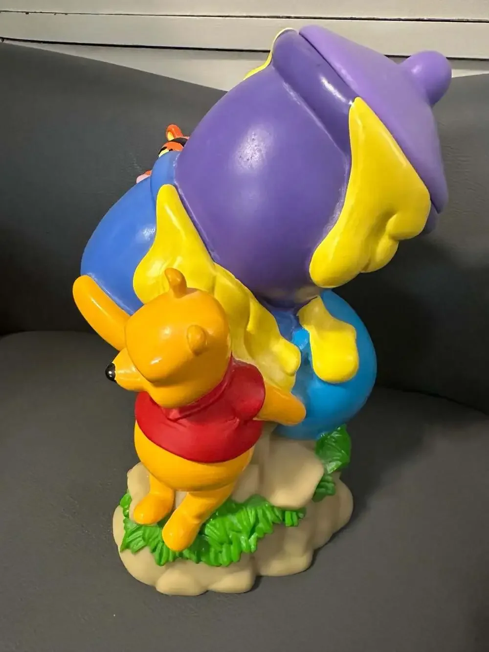 Vintage 2002 Disney Winnie the Pooh and Tigger Honey Dixie Cup Dispenser Bath